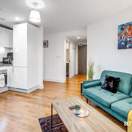 City Centre Apartment, Perfect For Business In Apartment