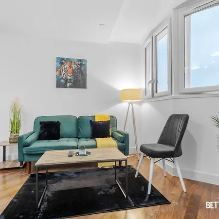 Apartment City Centre Apartment, Perfect For Business In